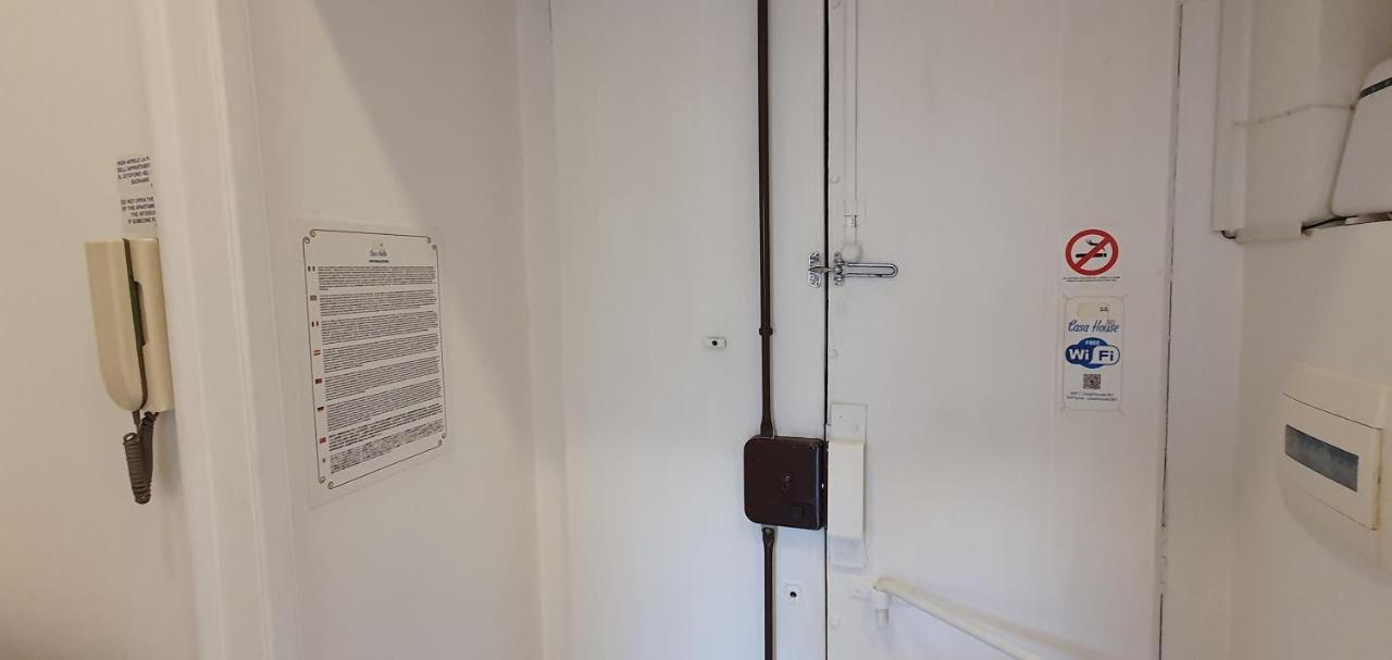 Casa House 381 Apartment Наполи Екстериор снимка