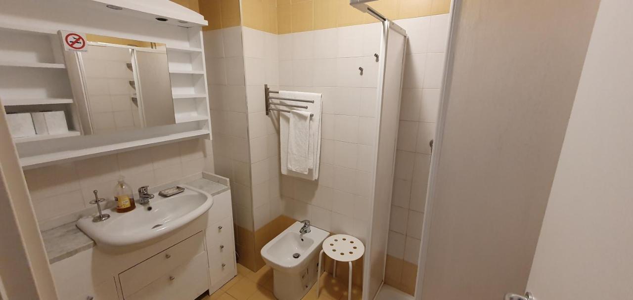 Casa House 381 Apartment Наполи Екстериор снимка